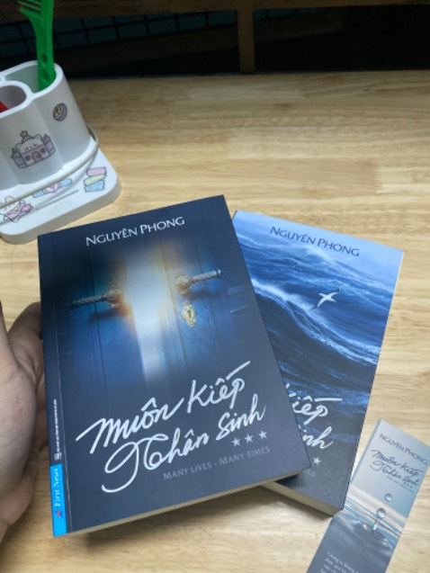 Sách đc đóng gói cẩn thận, in ấn đẹp ko nhoè chất liệu giấy tốt 10đ lun