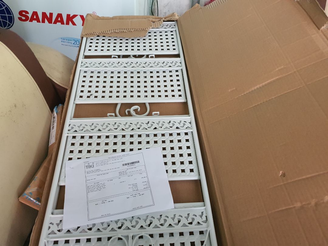 bạn gửi cho tôi cái quái gì vậy tôi tin tiki lên ko kiểm tra. đến lúc về mở ra và đây