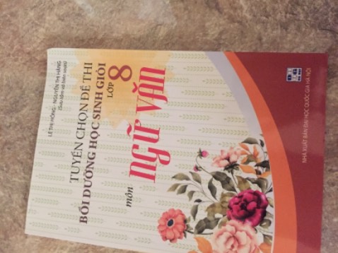 Sách hướng dẫn khá chi tiết, dễ học.