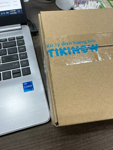 Sản phẩm sạc nhanh như mô tả, quá là tuyệt vời.
Tiki đóng gói cẩn thận
Mình rất thích màu xanh pastel này 
10 điểmmmm