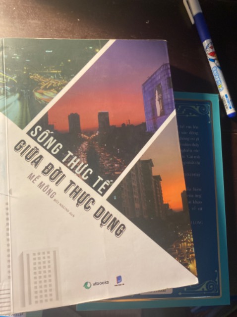 Cuốn này thật sự hay lắm luôn
Đúng như tựa sách cuốn sách rất thực tế cùng với đó giọng văn của tác giả rất dí dỏm làm cho mỗi chương sách đều vô cùng cuốn hút 
Thật sự nên đọc lắm nhé mọi người