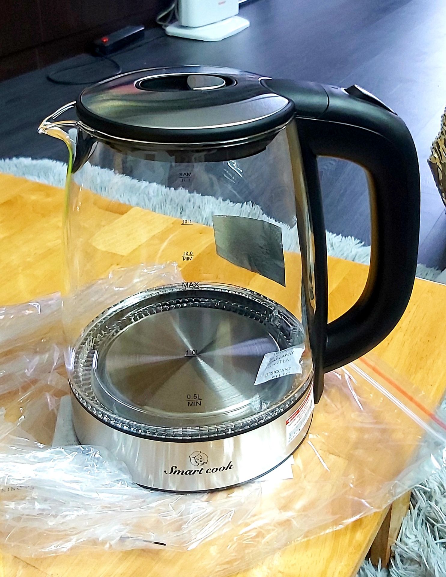 Sản phẩm chất lượng, giá cả phù hợp. Khi quyết định mua mình vẫn hơi lăn tăn ko biết sản phẩm có đúng như giới thiệu. Nhưng shop rất uy tín, mình hài lòng với sp nhận được. 
Mình nhận được nhiều ưu đãi từ Tiki Trading  nên chỉ phải trả 250k cho sp này. Hàng được bọc cẩn thận và giao trong này, nhân viên giao hàng lịch sự. Like & Thanks!