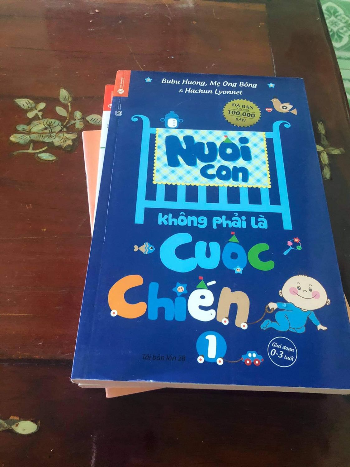 Được tặng thêm cực kỳ cute nha mn
Giao hàng nhanh
Sách chất lượng nha