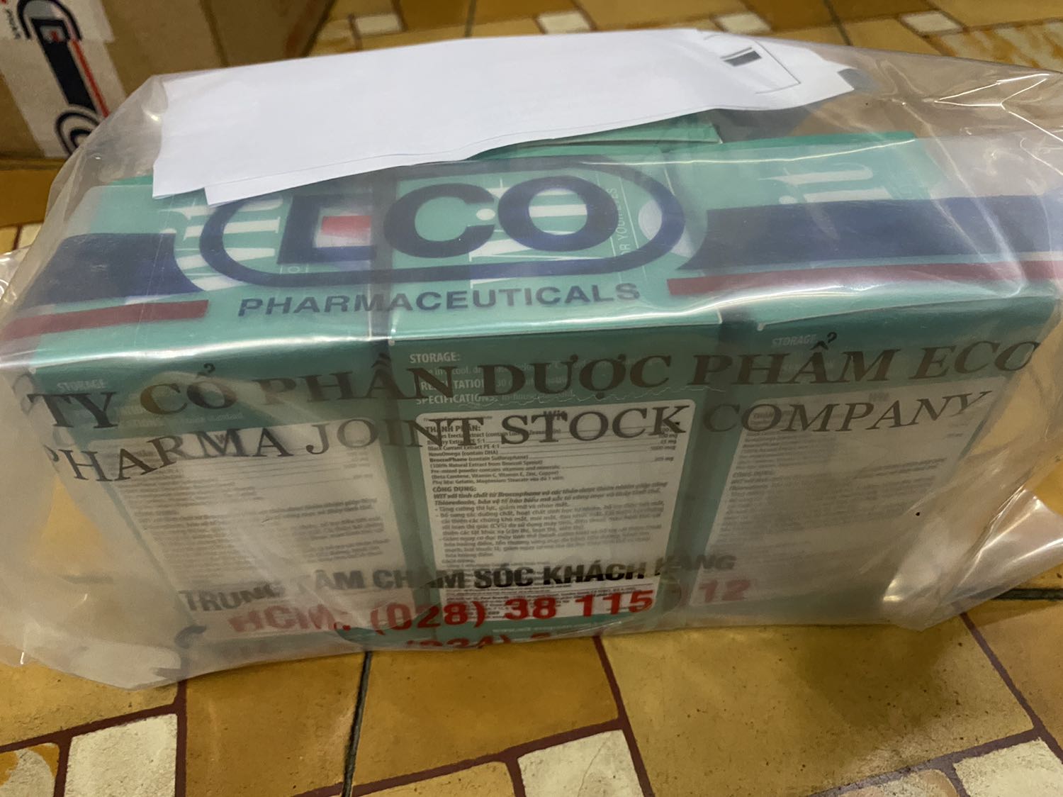 Đóng gói chắc chắn , giao hàng nhanh . Mua 4 tặng 1 . Date 2024 cũng xa. Sp được ng thân review tốt