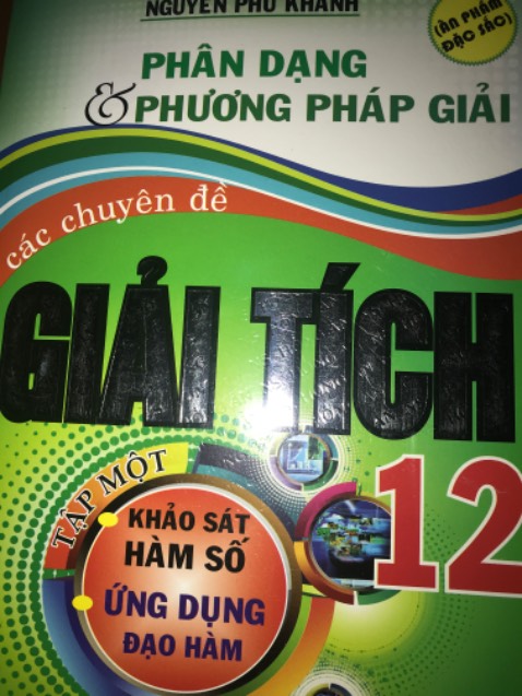 Sach day dep, nhieu noi dung, giao nhanh, goi can than