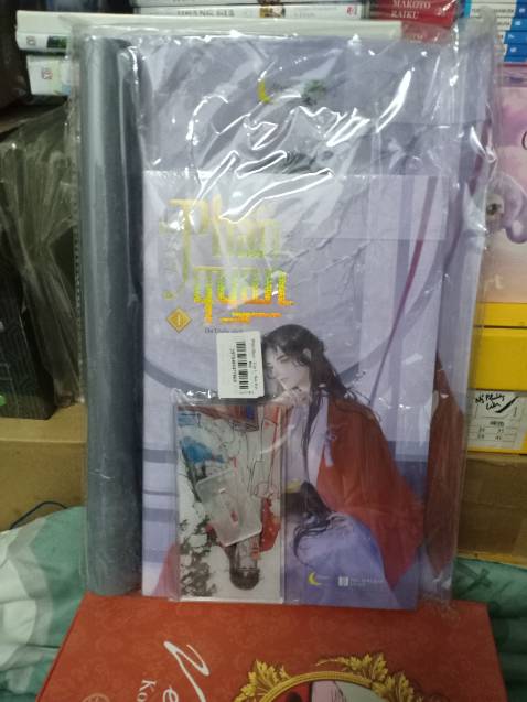 Sách mới nguyên seal, đầy đủ phụ kiện, shop đóng gói chu đáo, bọc chống sốc cẩn thận, giao hàng nhanh, vote 5 sao