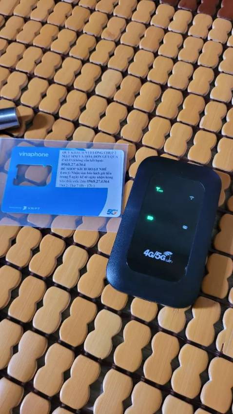 Phát wifi ngon, dùng sim vina d1500 phát được 20-30Mbps 30ms, thời gian sử dụng tầm 7-8h phát liên tục. Rất đáng mua trong tầm giá này