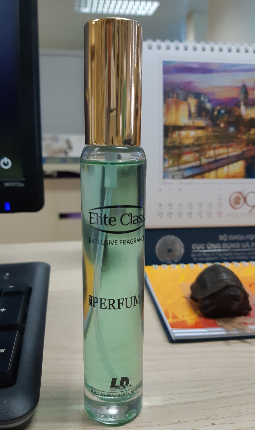 Tuy nhiên ko nên xịt nhiều mùi sẽ hơi nồng, mùi này chưa phải mùi hiếm đặc biệt, chưa phải VIP thực sự