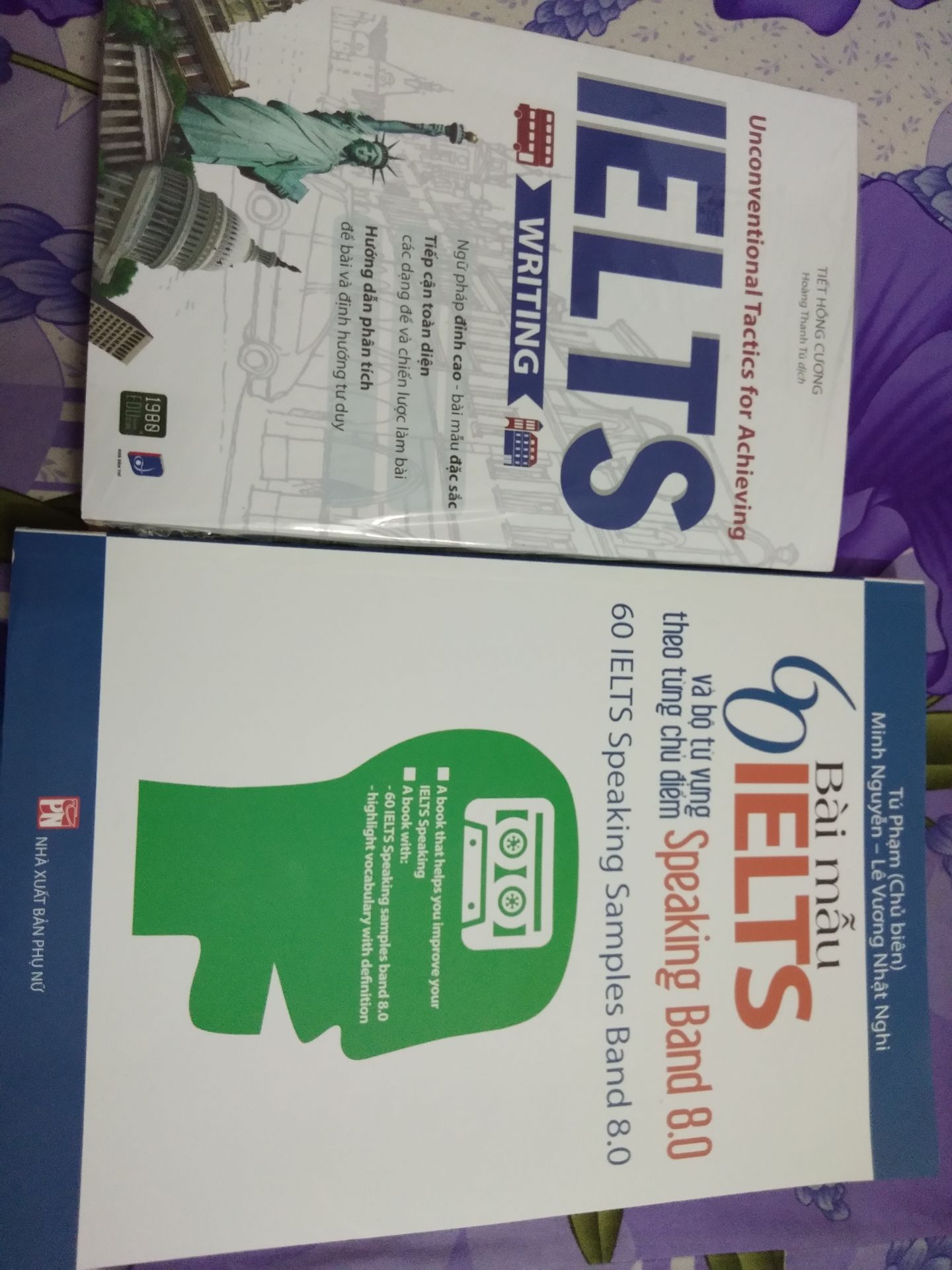 Thật lòng mà nói lần đầu cầm cuốn sách trên tay mà mừng khôn xiết. Sách được đóng gói chắc chắn và ngay ngắn, còn về phần sách thì bắt mắt và sinh động. Nội dung mình chỉ lướt coi vài trang là thấy ưng ý liền. Cuốn sách speaking bao gồm nhiều chủ đề khác nhau và ở mỗi bài mẫu phía sai đều có ghi chú từ vựng rất chi tiết và cụ thể. Cám ơn tác giả đã biên soạn cuốn sách bổ ích như dị. Trong một tương lai gần, mình sẽ áp dụng những mẫu câu trong đó để làm phong phú thêm bài nói của mình.