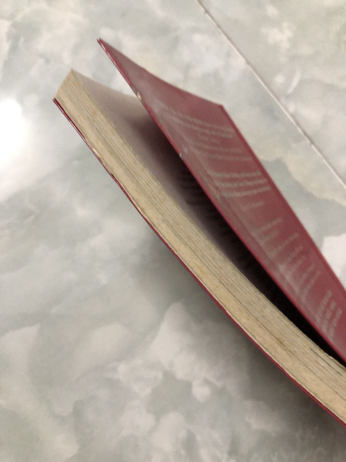 mua rất nhiều sách, lần đầu gặp giao sách cũ ố vàng, giấy xấu