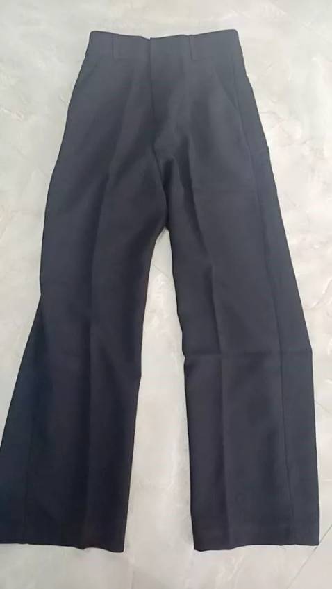 Quần mặc đẹp lắm rất vừa vặn, bạn tư vấn rất có tâm, 10đ chất lượng