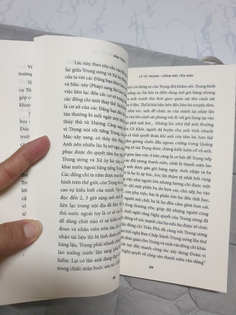 sách chất lượng ko ổn lắm, mới đọc đã rớt. mỏng. nội dung ok. đọc cho biết thêm về các anh hùng dân tộc ta.