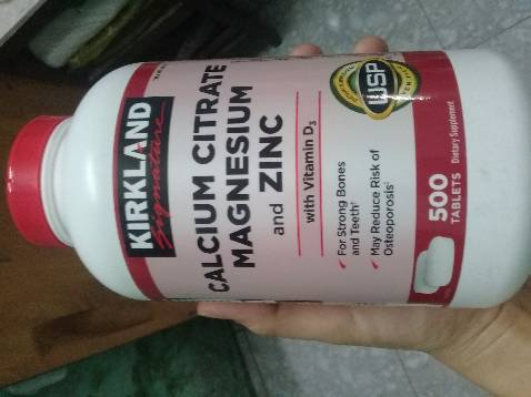 Sản phẩm đóng gói kỹ, date xa tháng 3.2023, hộp thuốc còn mới và có nhãn phụ. Giao hàng nhanh đặt chiều t6 mà sáng t7 đã giao hàng. Rất hài lòng! Sẽ tiếp tục ủng hộ tiki