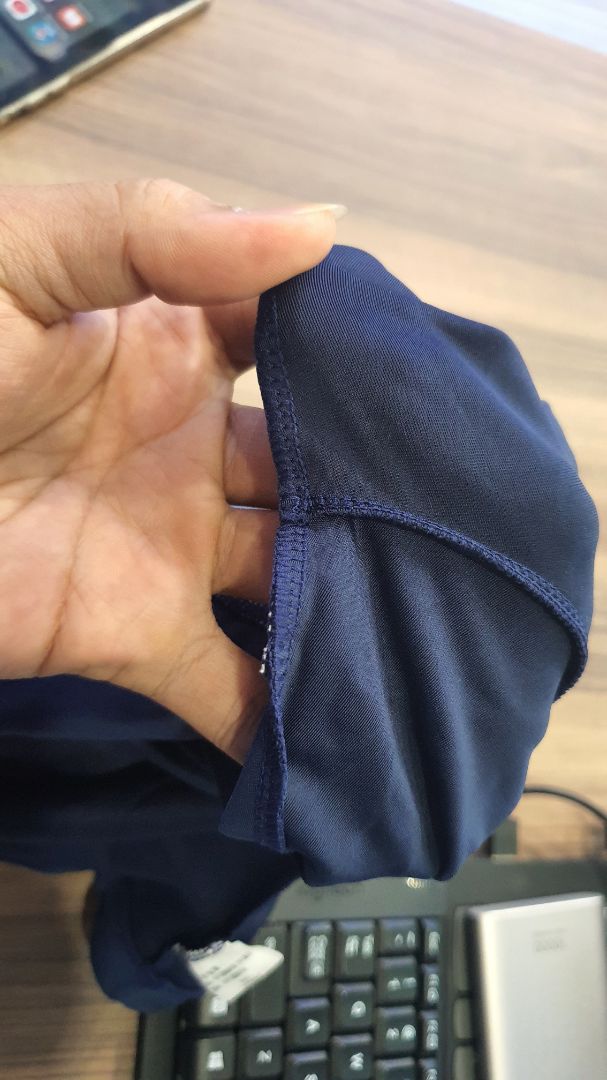 chất liệu ok, đường chỉ, vắt sổ kỹ, ổn trong tầm giá