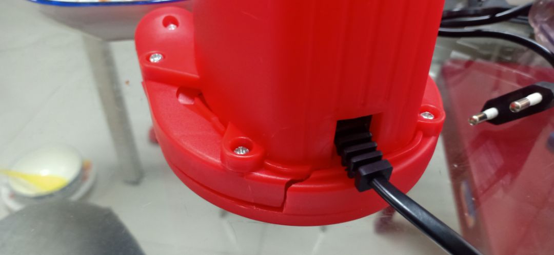 hàng ok mà bơm hơi bị hư đề nghị đổi cáu bơm khác, cái ghế mới sài đc 2 ngày bị tét