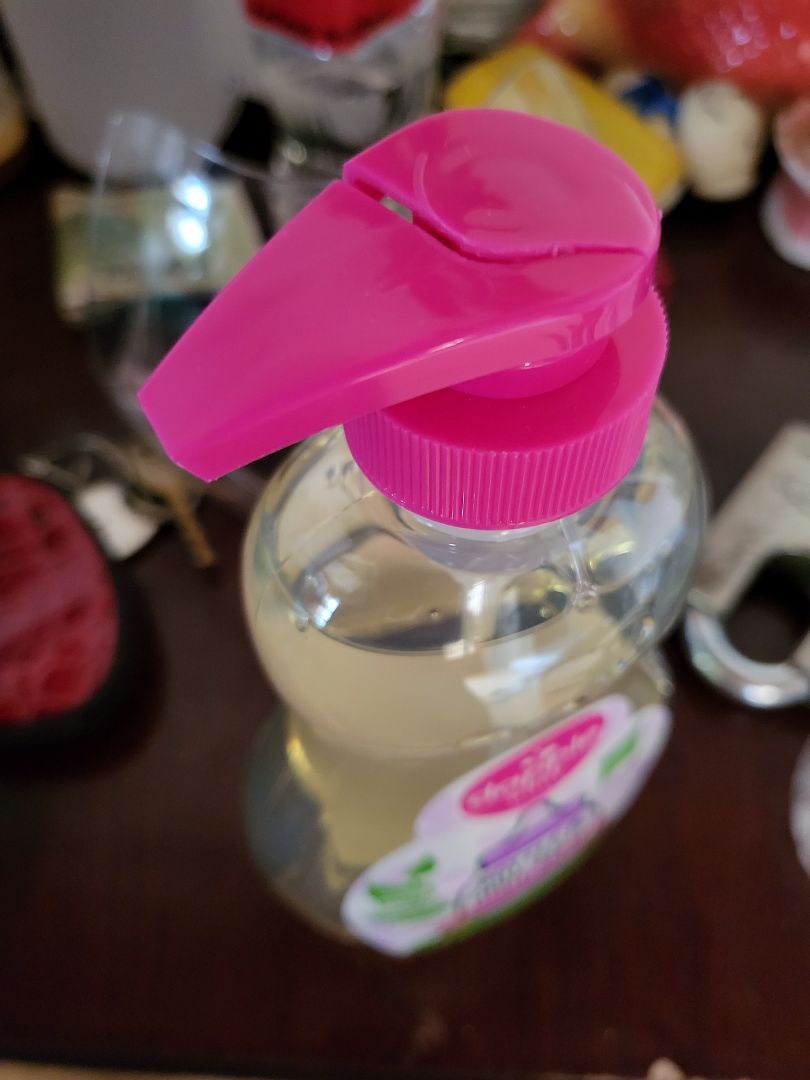 Giao sp nắp bị bể không sử dụng được.