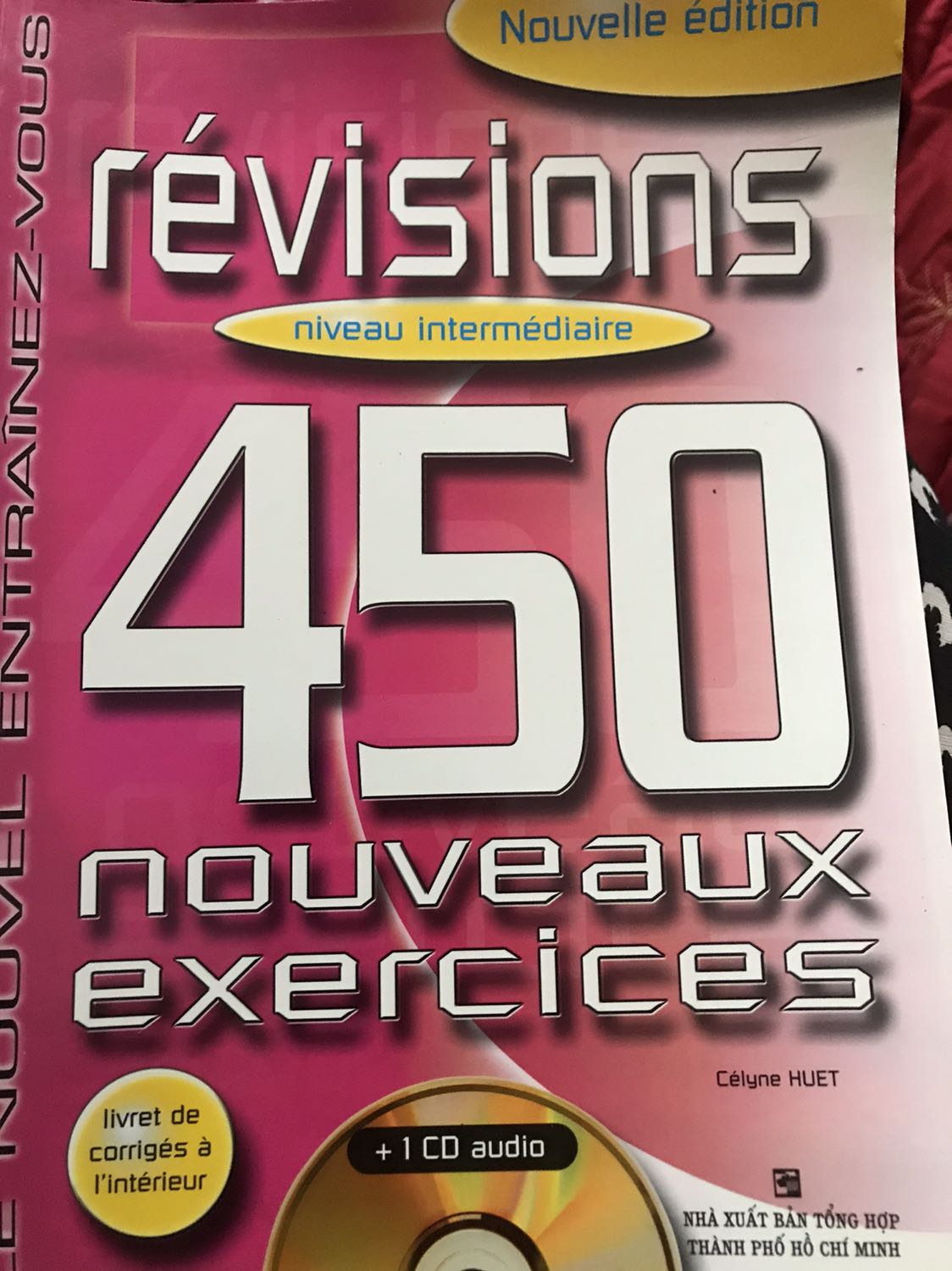 Sách ko kèm đĩa nhưng ko sao ... deal 1k vậy là quá oki rùiiii
