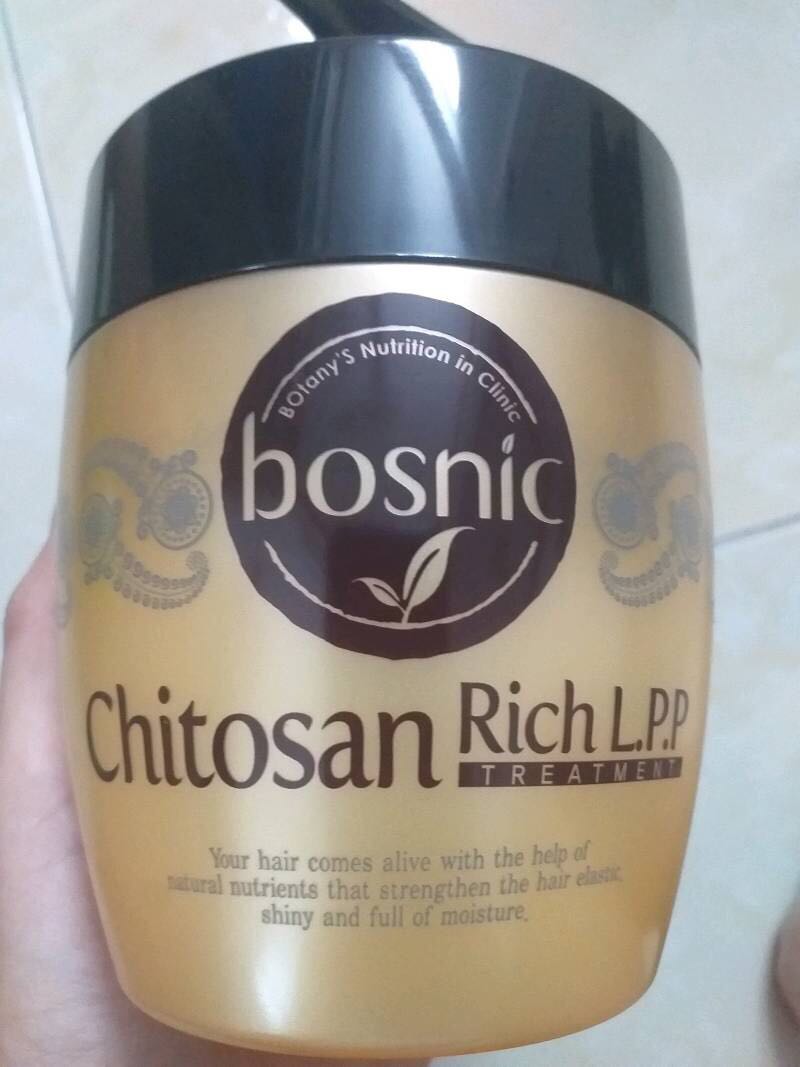 Hàng rất ok lun ý, mua lại lần t3 rồi, ai tóc bị hư do uốn nhuộm nhưu mình thì nên thử nha. Ủ tóc ko kém gì salon đâu