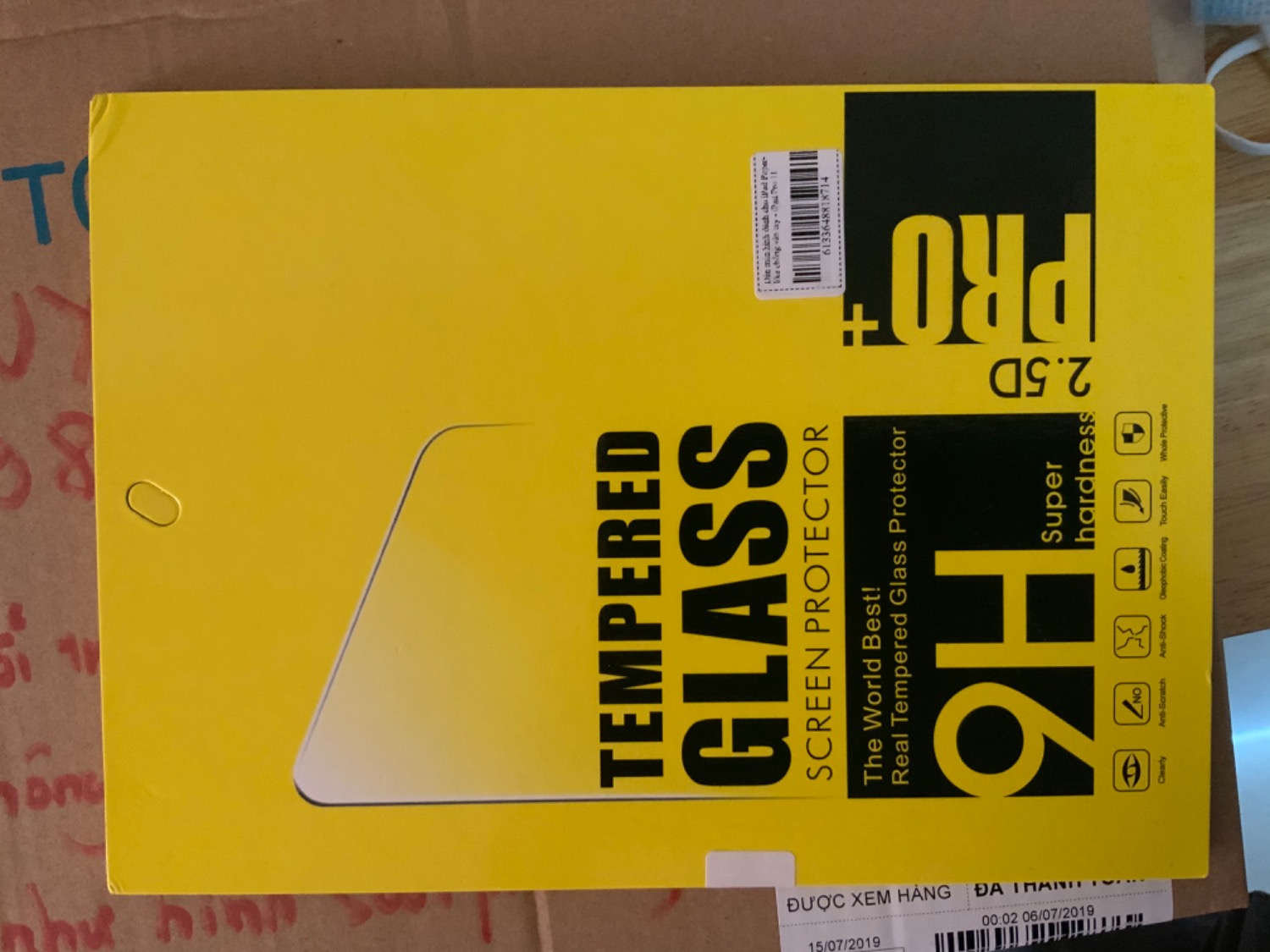 Sản phẩm nhận được là kính cường lực, hoàn toàn không phải loại nhám chống vân tay từ https://paperlike.com/ như trên hình đăng sản phẩm.