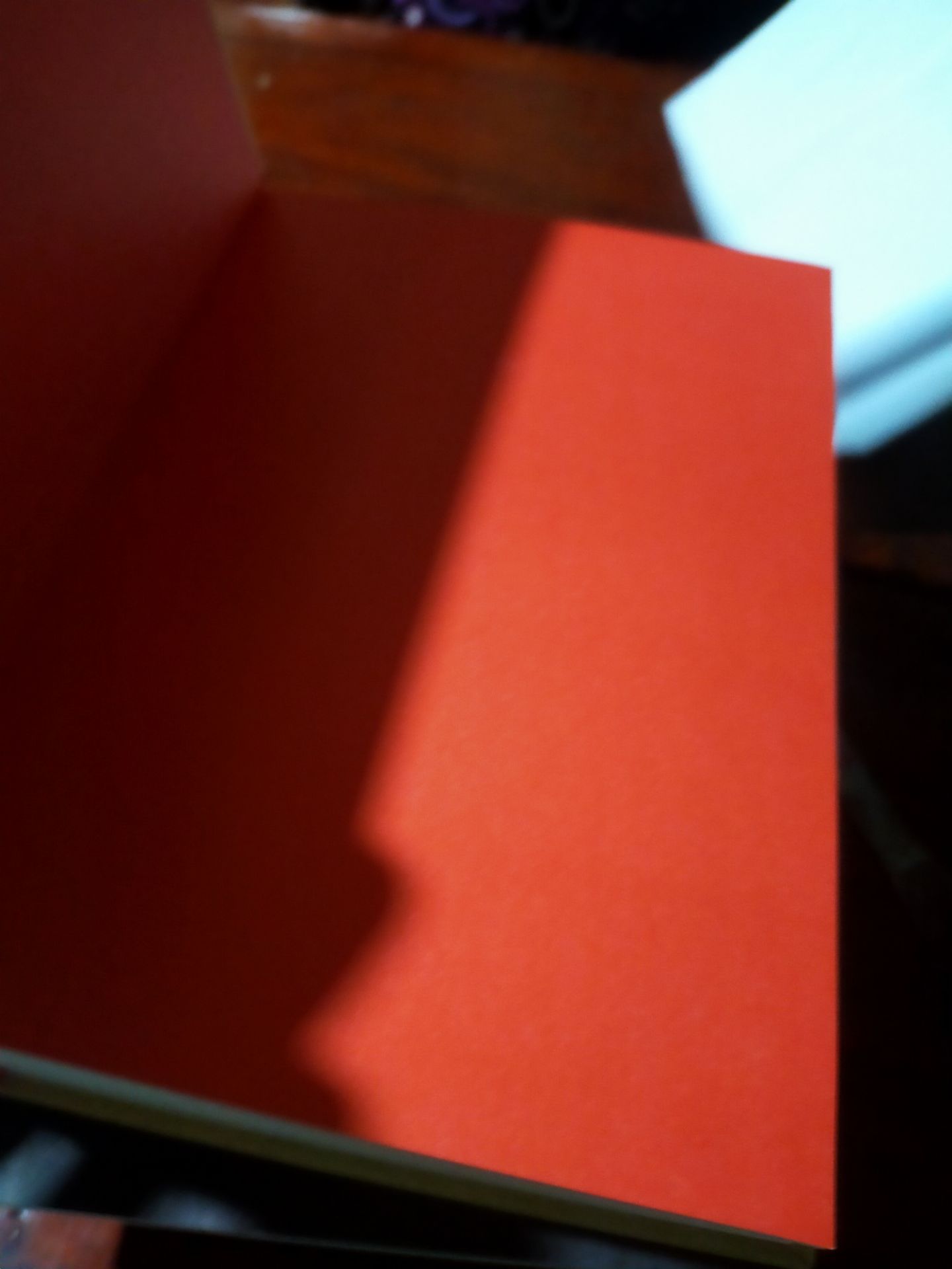 hàng chất lượng tiki ok không có gì chê, chỉ có điều bên vận chuyển hơi ẩu nên hỏng bìa mất một quyển