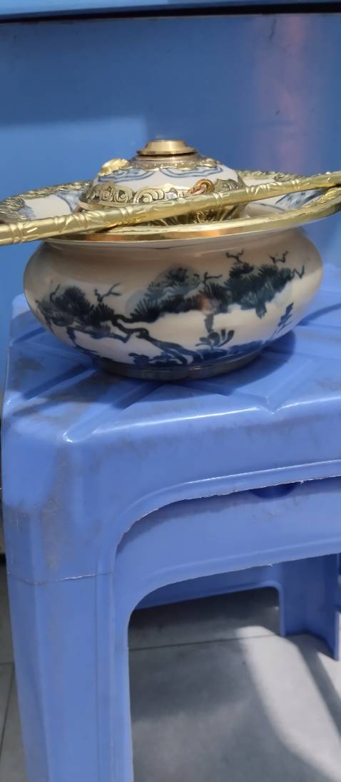 Đặt ₫iếu ₫ắp nổi cây tùng giao không ₫úng mô tả kích thước cũng càng sai