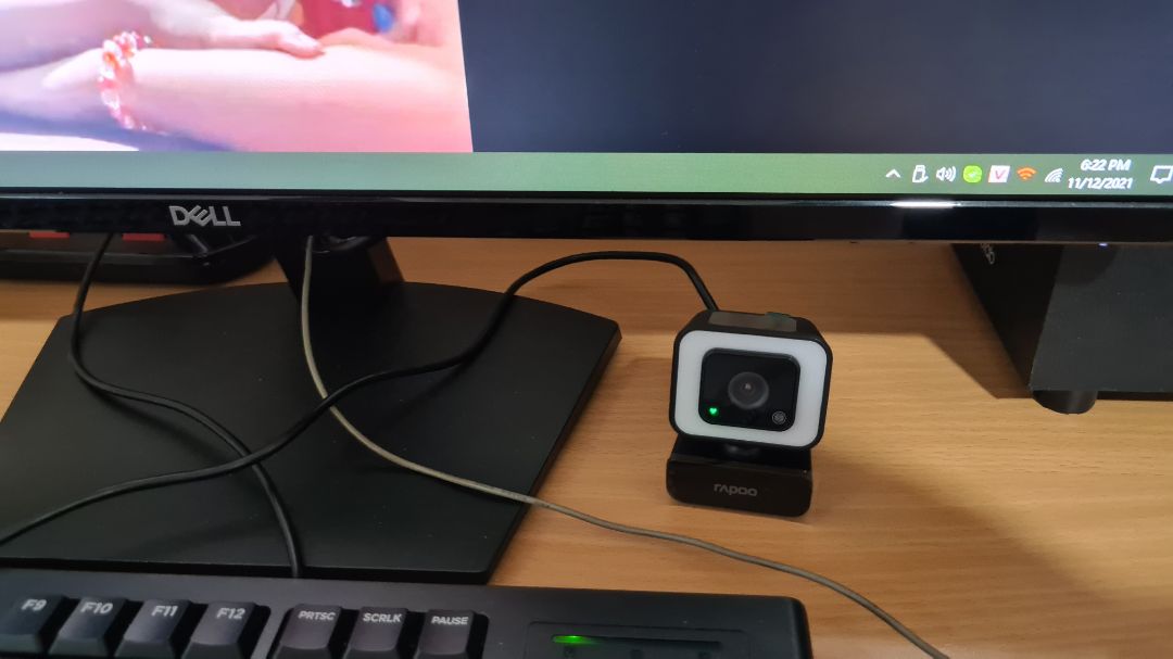 Giao hàng rất nhanh, mình chọn giao tiết kiệm nhưng nhận hàng chỉ trong 16 tiếng tính luôn ban đêm, đặt lúc 23h45 đêm trước thì 18h ngày hôm sau đã nhận được hàng.
Chất lượng sản phẩm tốt, hình ảnh rõ nét, micro tích hợp thu âm nhạy, bật quạt gió mà âm thanh thu được không ồn. Cảm ơn ship, cảm ơn Tiki!