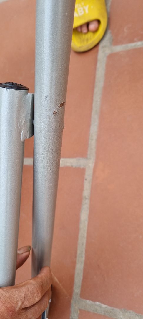 giao hàng chậm
Sản phẩm bị trầy xước nhiều giao hàng chậm
Sản phẩm bị trầy xước nhiều