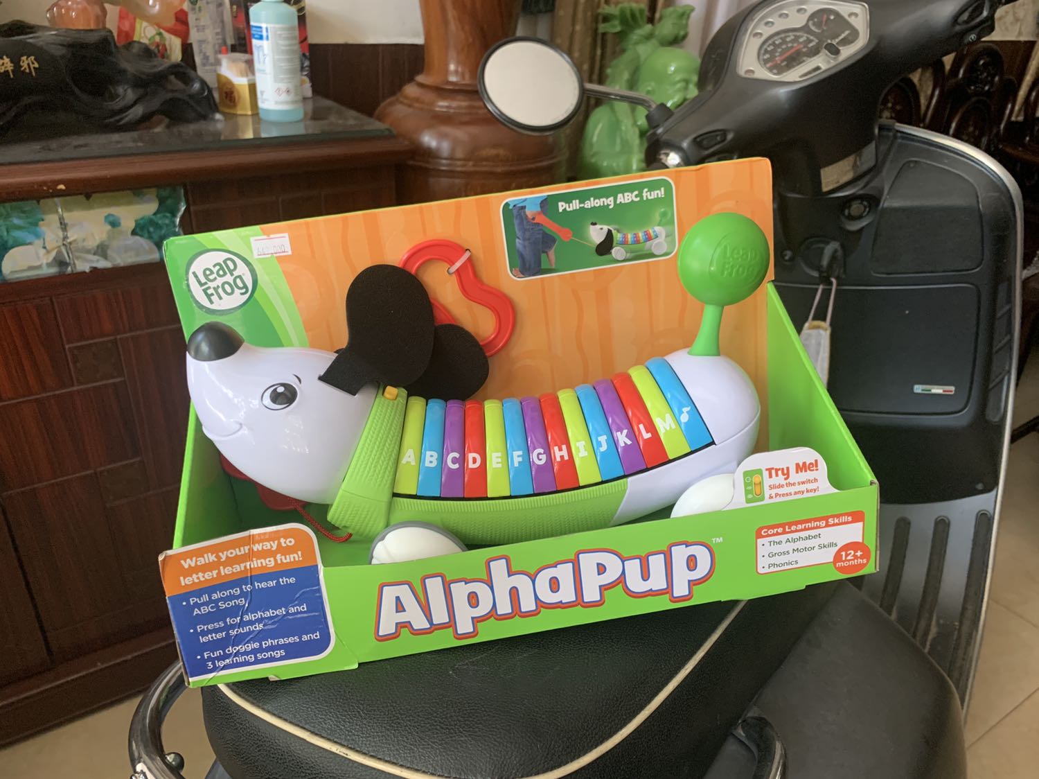 Giao hàng đúng hẹn. Nhưng dây nịt chặt quá, mãi mới tháo ra được Giao hàng đúng hẹn. Nhưng dây nịt chặt quá, mãi mới tháo ra được