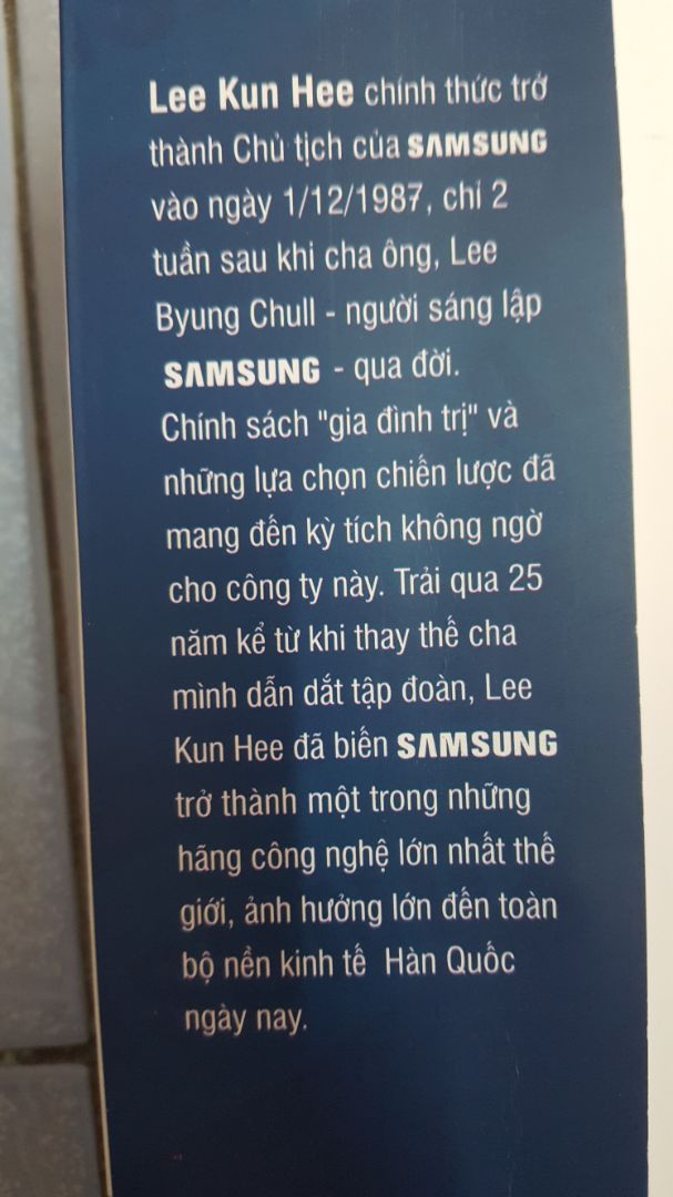 Sách rất hay, mình nghĩ đã biết được nhiều điều thú vị về Samsung cũng như học hỏi được nhiều điều từ chủ tịch Lee Kun Hee, giờ là fan hâm mộ của bác í luôn rồi :) . Cám ơn Tiki đã giao hàng nhanh.