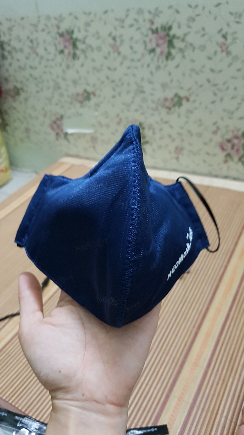 Đóng gói cẩn thận, bao bì ổn. Giao hàng tiêu chuẩn, tạm chấp nhận. Nói chung chất lượng sản phẩm, mẫu mã, bao bì, giao hàng đều chuẩn.