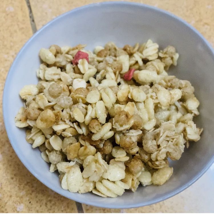 Shop nhiệt tình chu đáo, giao hàng lại kèm thêm thư cám ơn khách, ngũ cốc rất ngon, chuẩn hàng Nhật. Sẽ ủng hộ lần sau tiếp ?????❤️❤️❤️❤️❤️❤️