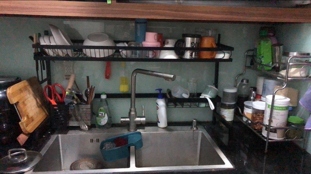 Shop giao hàng nhanh, tư vấn nhiệt tình. Đóng gói cẩn thận. Hàng nhận đủ phụ kiện và được tặng thêm miếng dán :) . Chất lượng ổn