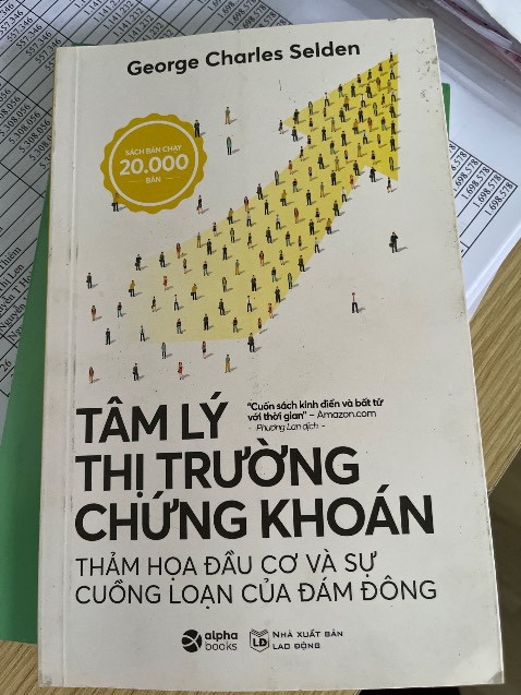 Một cuốn sách quá bẩn để giao cho khách hàng. Mình mua rất nhiều sách từ Tiki mà chưa lần nào không hài lòng như này.