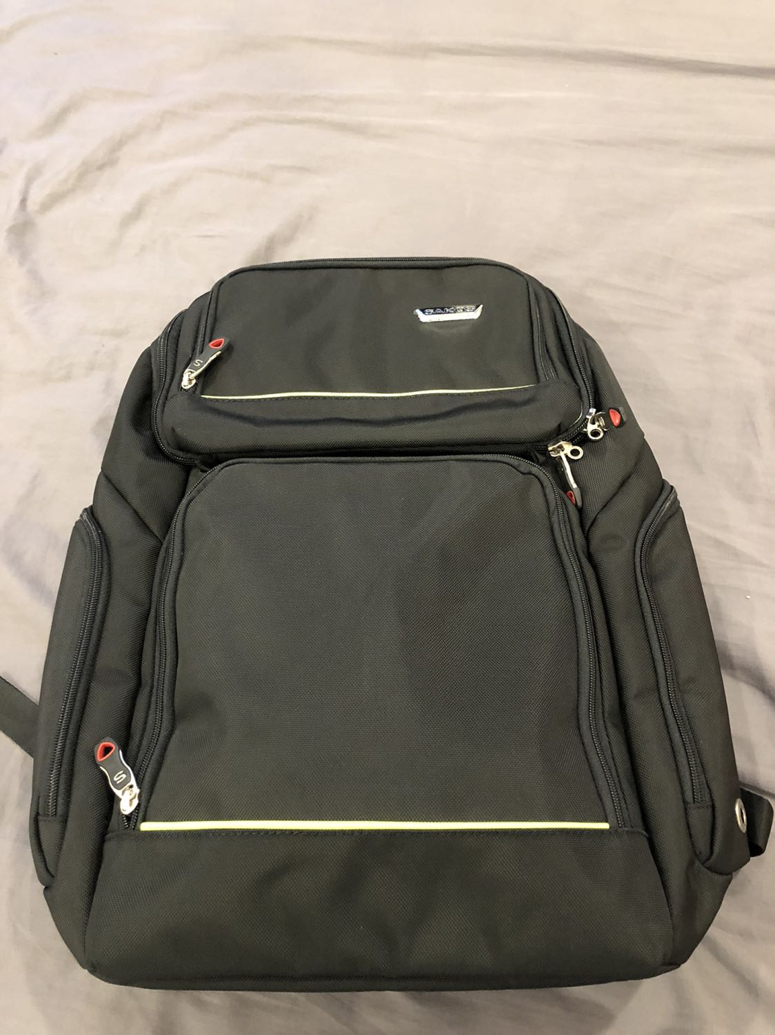 Đường may chắc chắn, sản phẩm Sakos thương hiệu. Phải trải nghiệm để biết thêm độ bền & tiện lợi