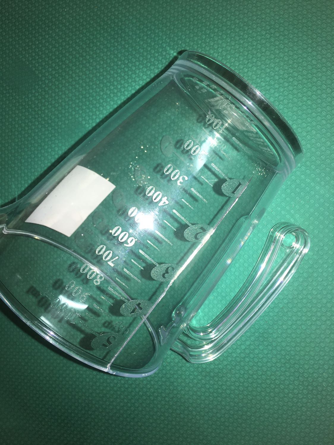 hàng bị nứt, vỡ đề nghị đổi hàng mới