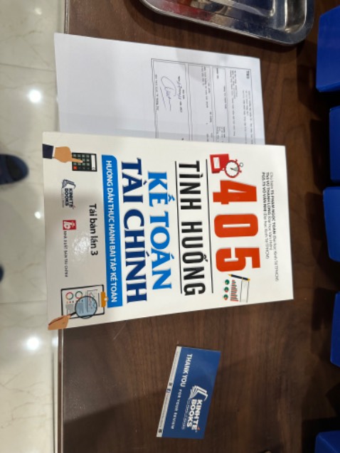 Sách giao nhanh, đóng gói cẩn thận
Chất lượng sách tốt, đúng nhu cầu