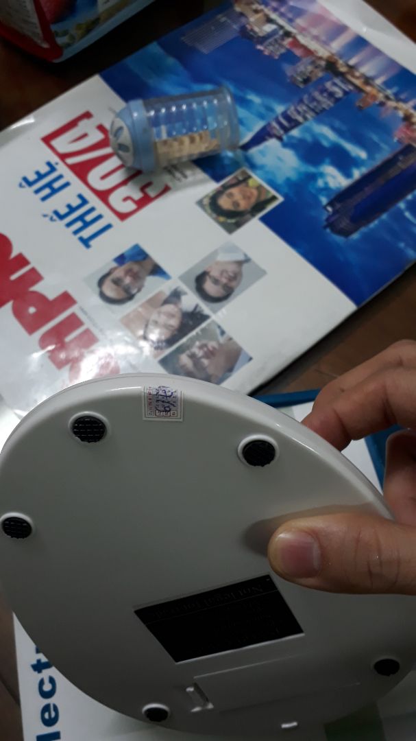 Vừa nhận hàng mà tem BH chỉ có 1 nửa. Tiki dạo này check hàng trc khi giao có vẻ không tốt như trước. nút bấm cứng. Vừa nhận hàng mà tem BH chỉ có 1 nửa. Tiki dạo này check hàng trc khi giao có vẻ không tốt như trước. nút bấm cứng.