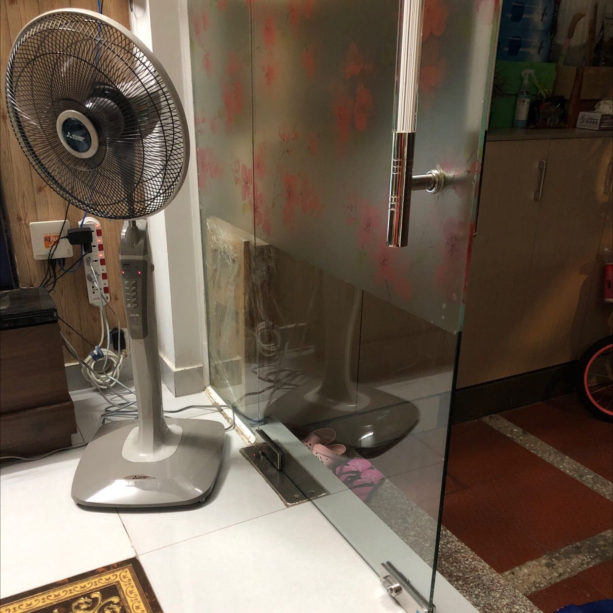 Sản phẩm đẹp, chắc chắn , giao hàng rất nhanh. Cảm ơn shop