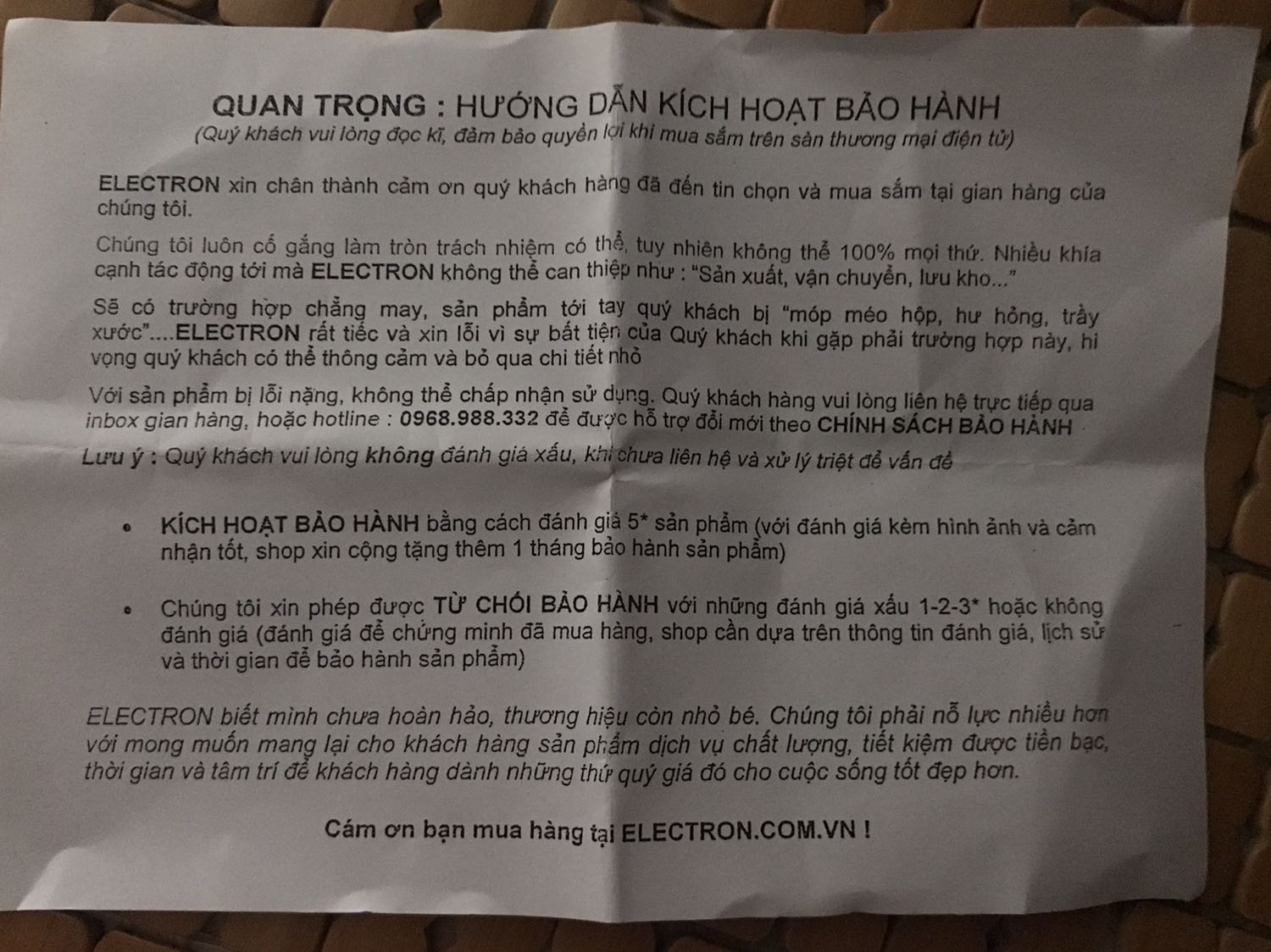 Cái trò mèo gì đây???

Viết uy hiếp từ chối bảo hành để nhận 5*???
Không cần biết chất lượng ra sao, với cái trò mày mình cho 1*, và say bye với shop.

Đề nghị Tiki xem lại giúp vấn đề này, mình là khác hàng mua rất nhiều từ Tiki, ít nhất 2 năm liền mình mua Tiki Now. Chưa gặp trường hợp nào như này.