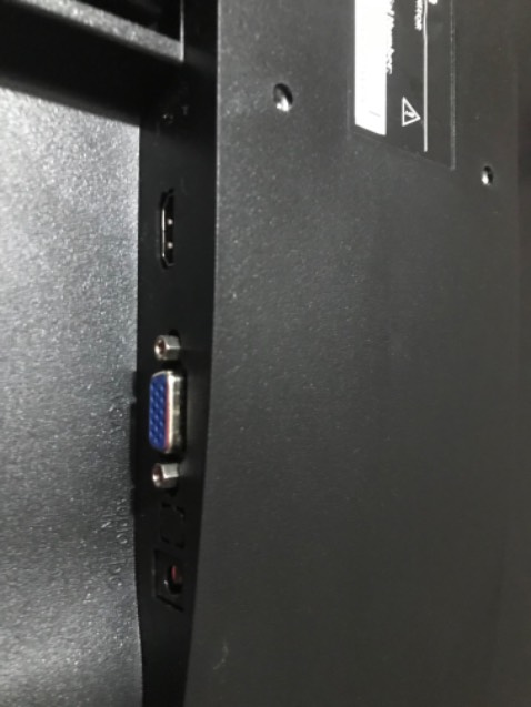 Chào shop,m đã nhận đc sản phẩm sau 2 ngày phải nói là tốc độ giao hàng rất nhanh nhưng ko biết là có do nhanh quá ko mà ko đóng cho m cái dây nguồn.shop có hỗ trợ gửi nốt cho m đc ko hay m cần mua loại dây nào để cắm vào cho nó lên hình cái...