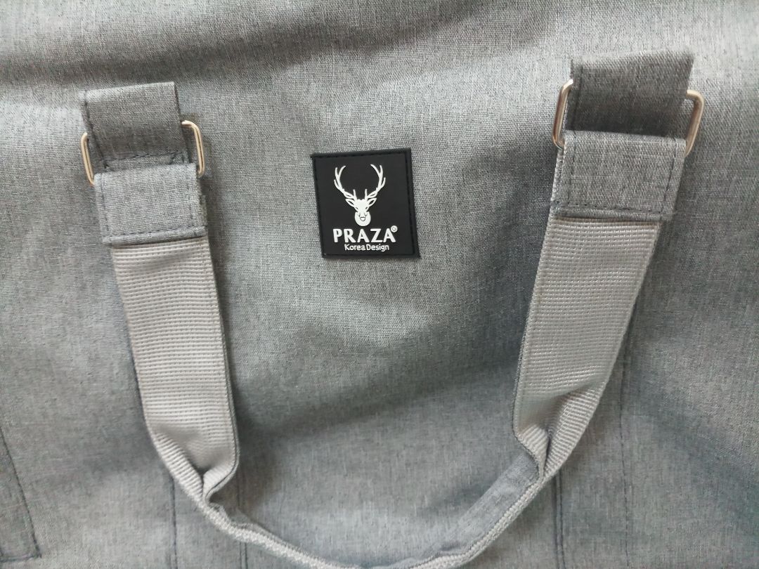 Mình ít khi mua hàng qua mạng. nhưng mua trên TiKi chất lượng hàng ngoài cả mong đợi. đóng gói cẩn thận, đúng hình, chất lượng tốt., giá rẻ. cảm ơn TiKi, giờ an tâm khi mua hàng qua mạng rồi. thanks TiKi. ak quên, ship rất nhanh trong vòng 2 ngày đã giao hàng. very good...