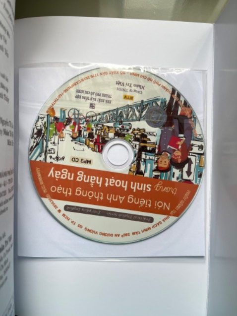 Sách hay, hình ảnh minh hoạ màu sắc bắt mắt. File nghe đầy đủ