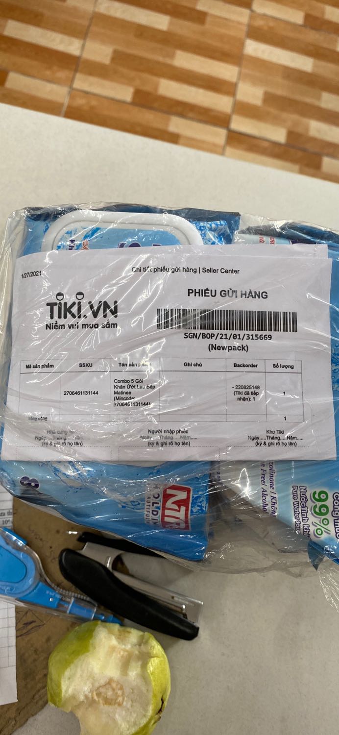 Đặt khăn đa năng lau bếp. Giao khăn trẻ em là sao shop???
Quá tệ