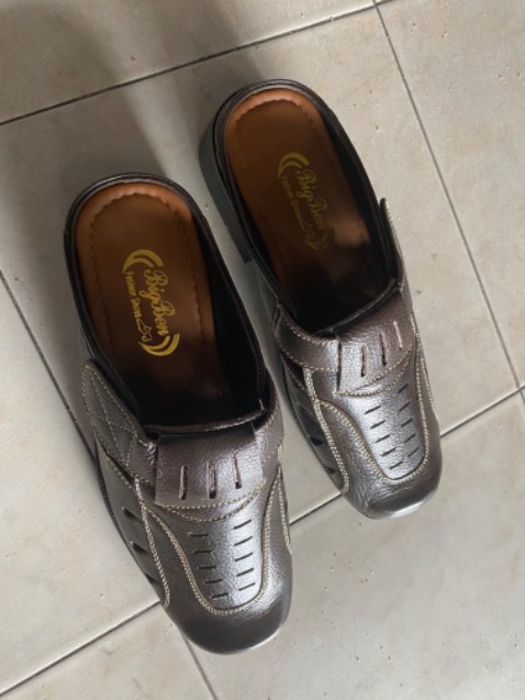 Nhìn rất đẹp OK để dùng một thời gian hẳn biết được chất lượng