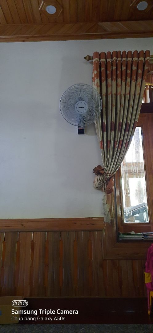 chất lượng thì rất tốt vì là hàng thương hiệu,  nhưng điều khiển khó vì là nút mỏng . thiết kế điều khiển khó sử dụng, theo kiểu rẻ tiền . Có nhiều chế độ gió nhưng thực sự ít sử dụng . còn lại thì ổn quạt mát, gió mạnh thiết kế tốt và chắc chắn giá thành rất ok so với siêu thị chất lượng thì rất tốt vì là hàng thương hiệu,  nhưng điều khiển khó vì là nút mỏng . thiết kế điều khiển khó sử dụng, theo kiểu rẻ tiền . Có nhiều chế độ gió nhưng thực sự ít sử dụng . còn lại thì ổn quạt mát, gió mạnh thiết kế tốt và chắc chắn giá thành rất ok so với siêu thị