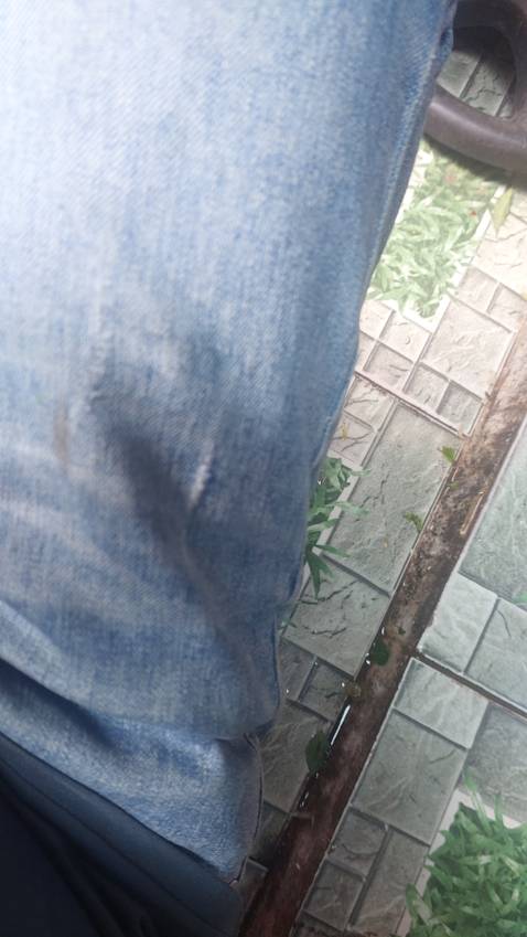 Nặng: 63kg
Cao: 167cm
Size: 30 mặc vừa đẹp
Mới mua về nó hơi nặng mùi hôi