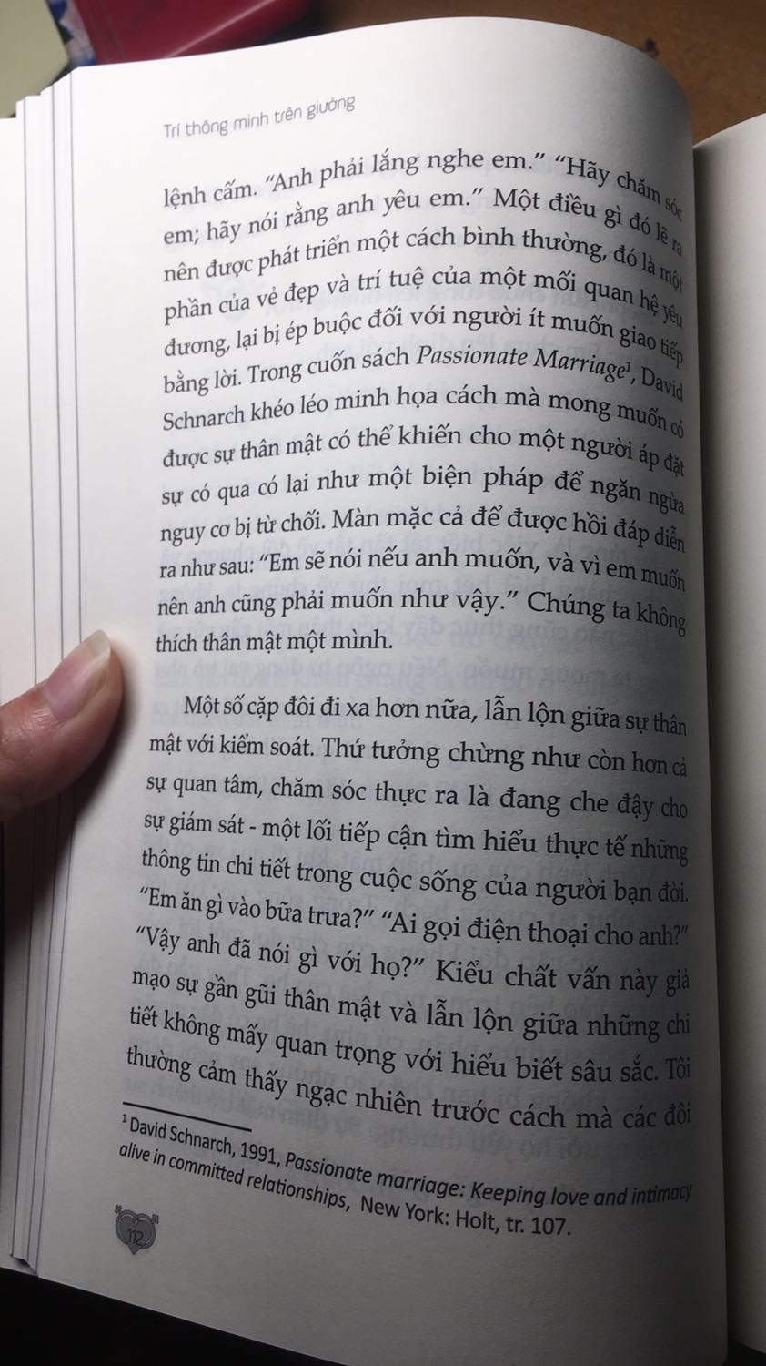 Mình chưa đọc nhiều nên ko đánh giá dk nội dung. Nhưng thấy lời văn khá dễ hiểu. Tiki giao hàng nhanh và sách đẹp nhé