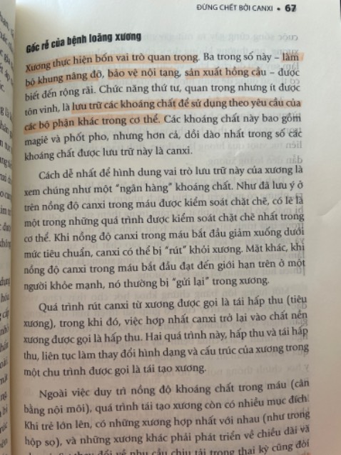 Đánh giá 5 sao cho vận chuyển.
Sách thì 4 sao, trừ điểm vì lỗi in chữ ở trang 67-69. Mình không nghĩ sách Thái Hà lại chất lượng kém thế. Về mặt nội dung thì chưa đánh giá nhưng phần biên tập chưa ổn, các thông tin không có ghi chú hay đánh số để link với mục lục tham khảo cuối sách. Sách cung cấp nhiều thông tin không phổ biến và cho biết phần nhiều là mng đang hiểu sai về vai trò của calcium cũng như cách bổ sung cho cơ thể.