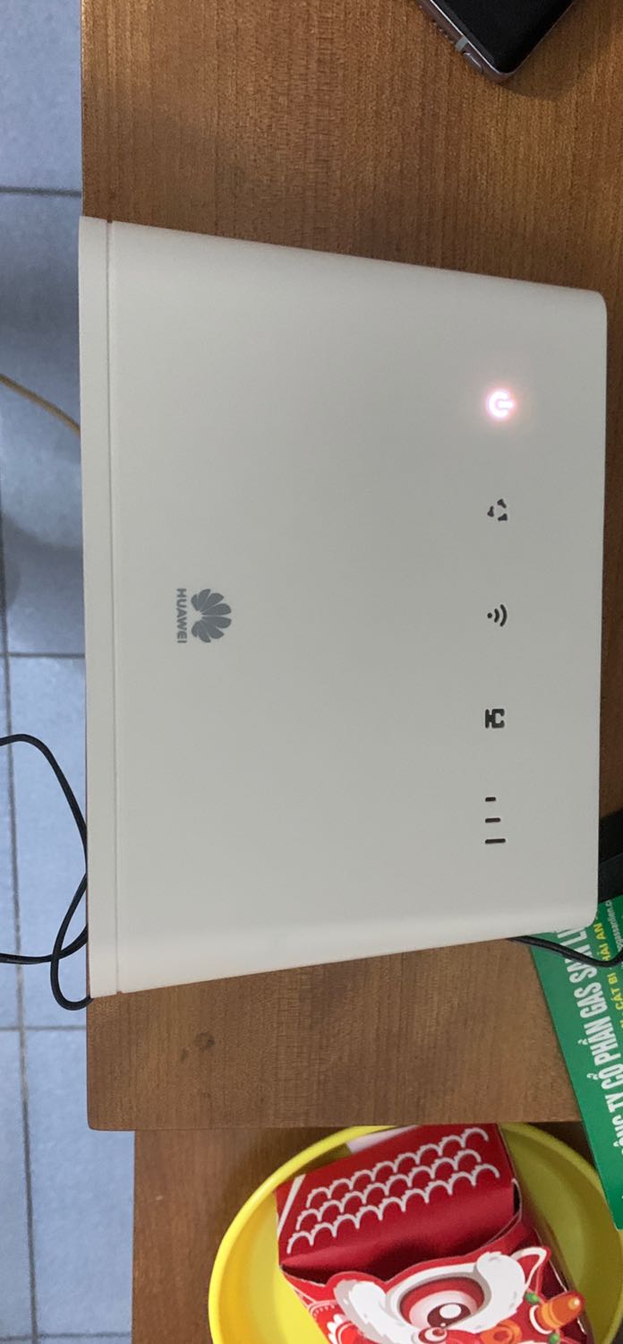 Thiết bị chỉ lên đèn nguồn mà không chạy.đề nghị liên hệ khách hàng đổi trả