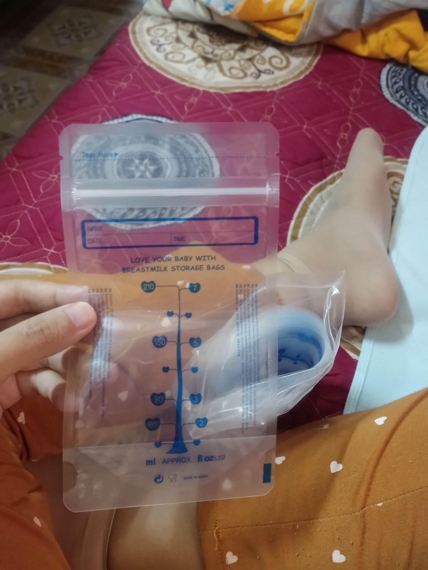 túi dai, mình mới thi đựng 1 túi thấy khá ok. giá thì mình k biết vì mình mới mua lần đầu